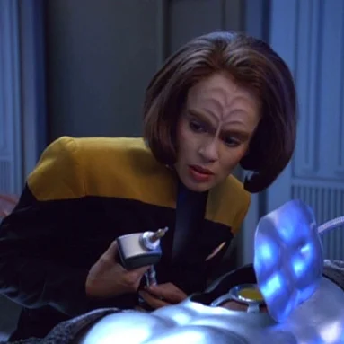 Teching the Tech on Voyager