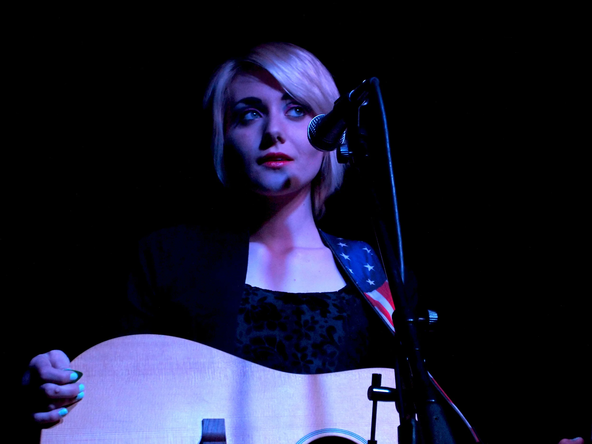  JESSICA LEA MAYFIELD @ BOTTOM OF THE HILL 