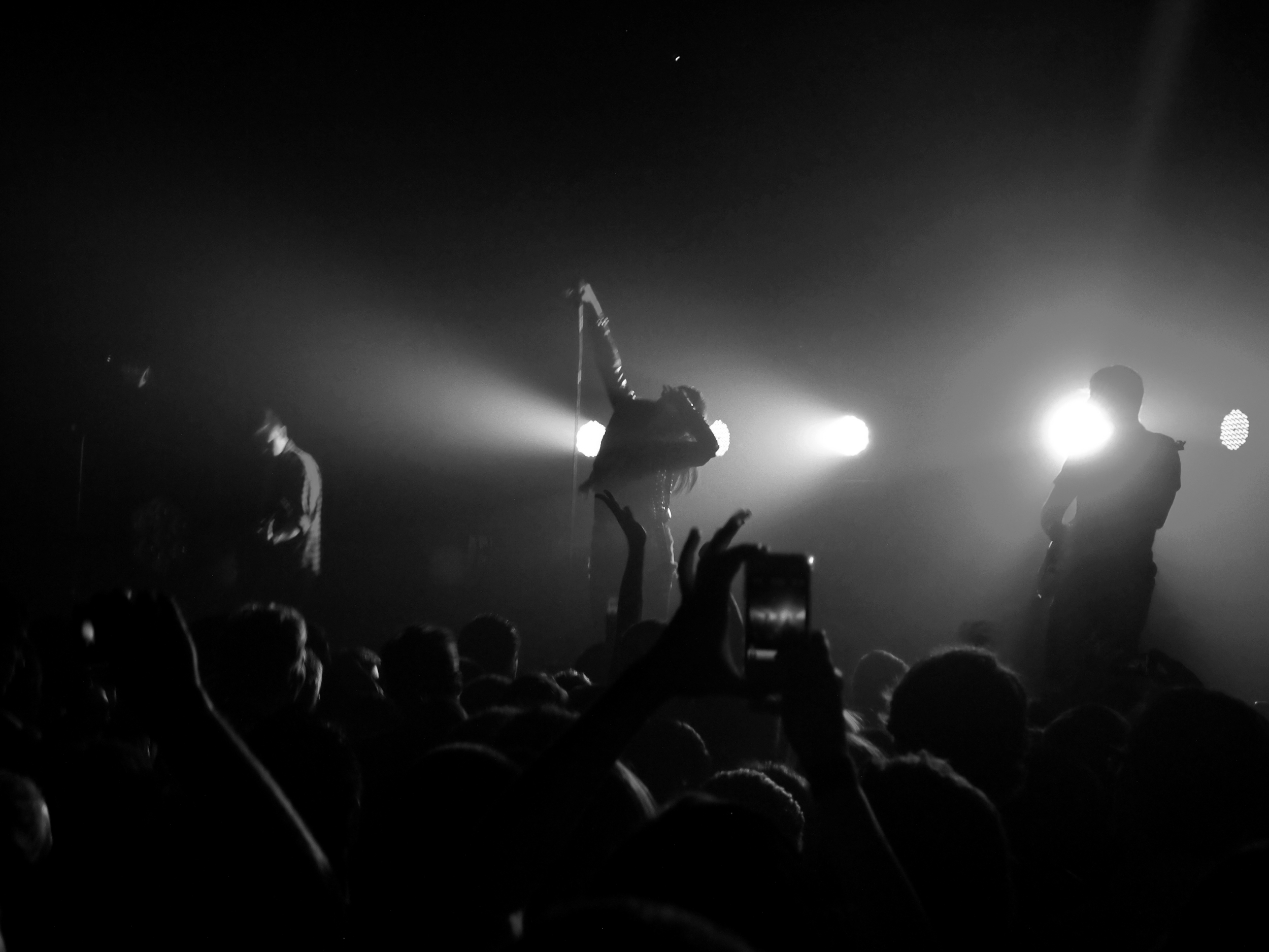  SLEIGH BELLS @ THE REGENCY (NOISEPOP) 