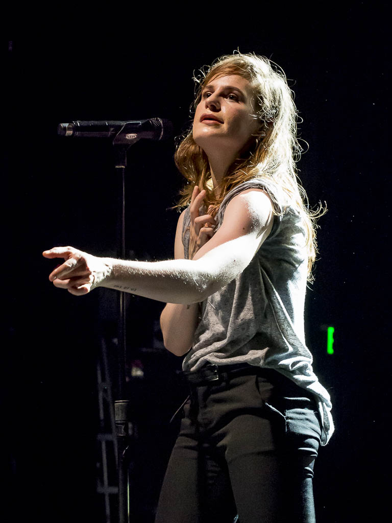 christine_queens_el_rey-3.jpg