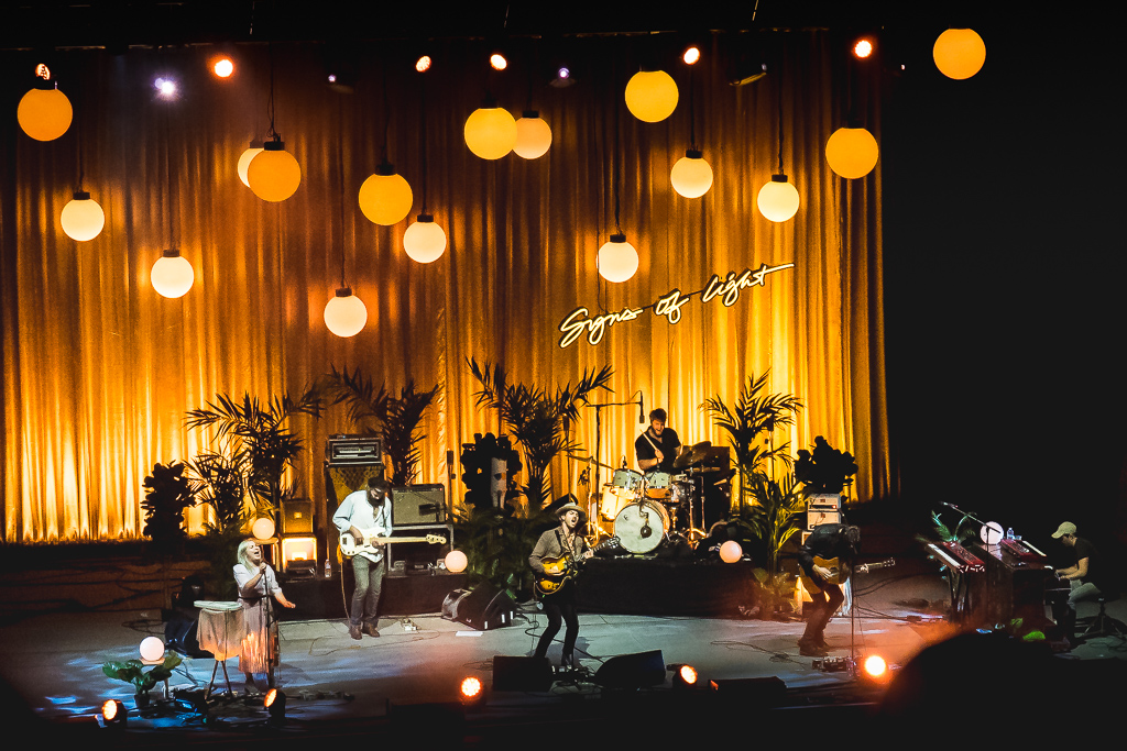 the_head_and_the_heart_greek_theater_20161008-2.jpg