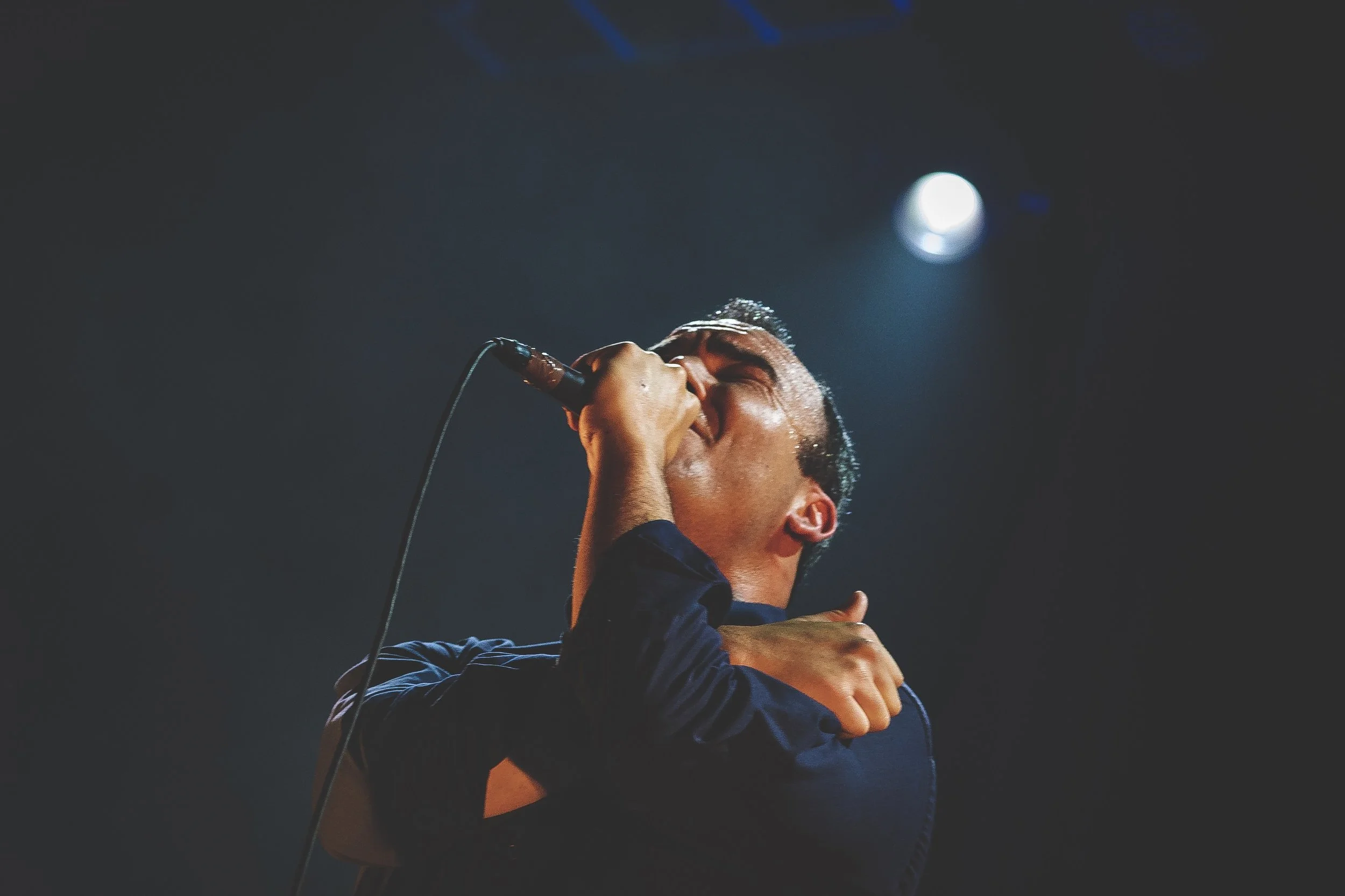 future_islands_the_fox_nldeveyra_091218-20.jpg