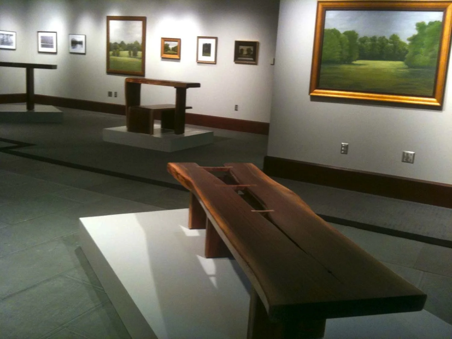 3-split-walnut-bench-1-W1500.jpg