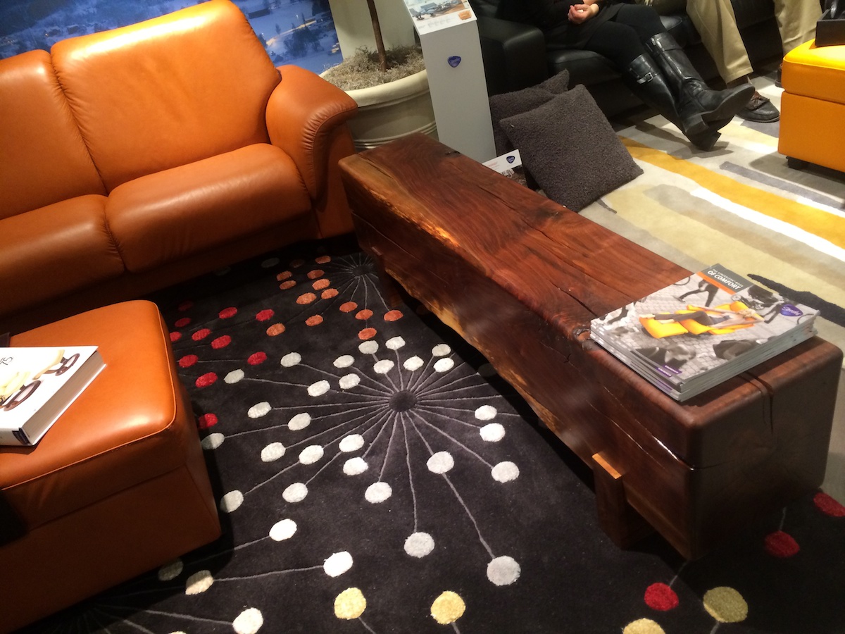 ekornes-vegas-walnut-bench copy.jpg