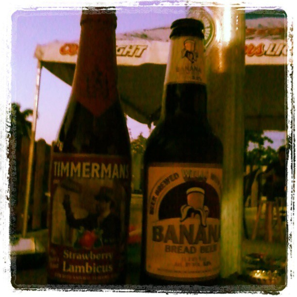 Timmermans Strawberry Lambicus y Banana Bread Beer vía @jexlyjay en Instagram
