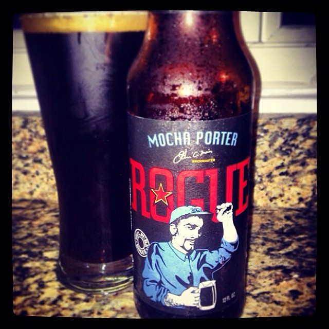 Rogue Mocha Porter vía @thecraftbeergal en Instagram
