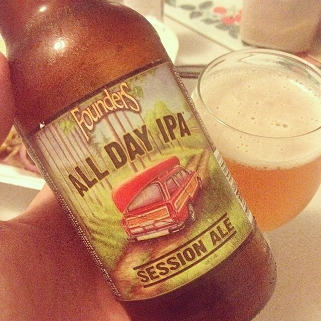 Founders All Day IPA vía @rafaeluzzi en Instagram