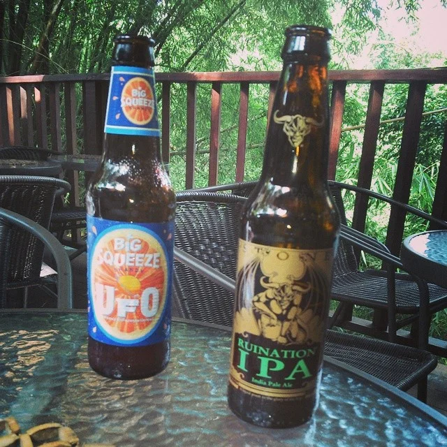 UFO Big Squeeze y Stone Ruination IPA vía @mardelcar02 en Instagram