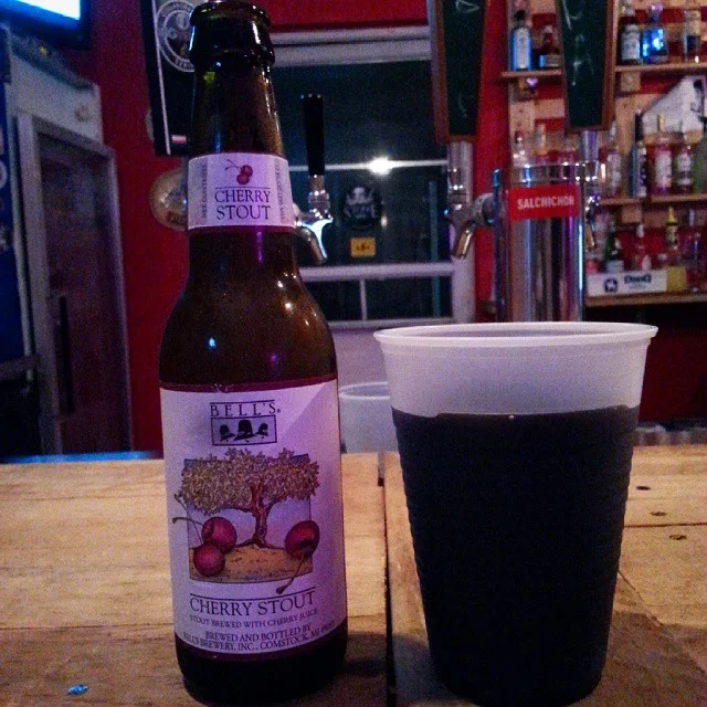 Bell's Cherry Stout vía @emekatreberesei en Instagram