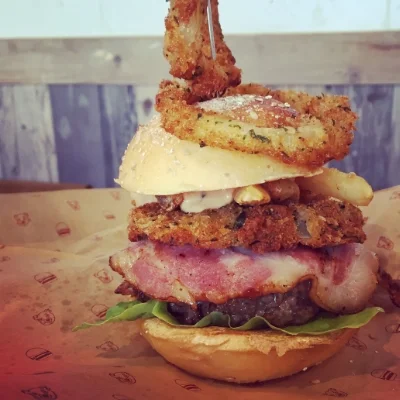 Supreme Burger