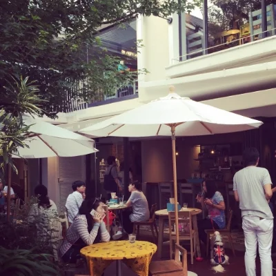 Courtyard dining