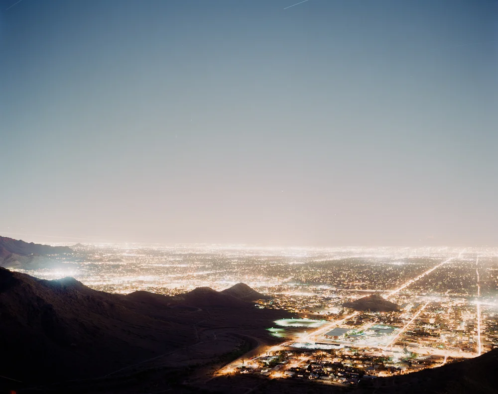 Watching Airplanes Land and Takeoff Over Phoenix, Arizona for Sixty Minutes, 2010