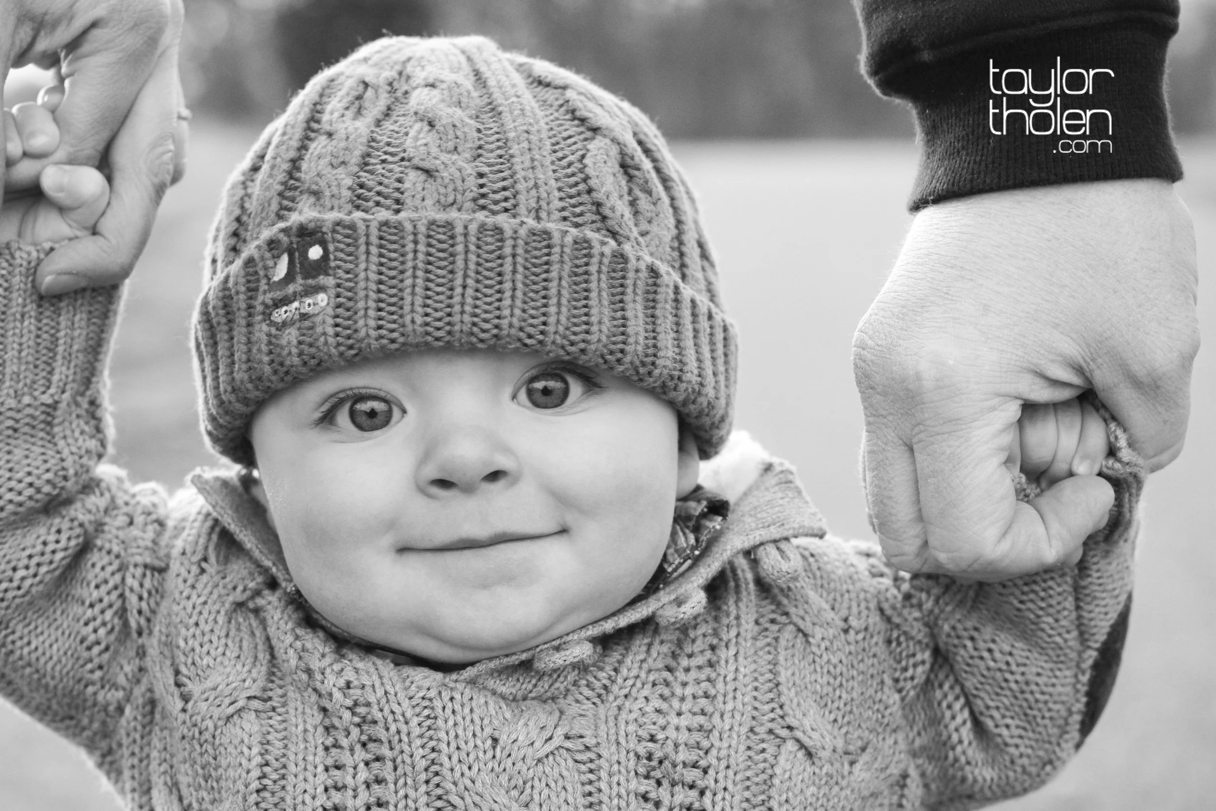 MooreFamily-BW-0058_1.jpg