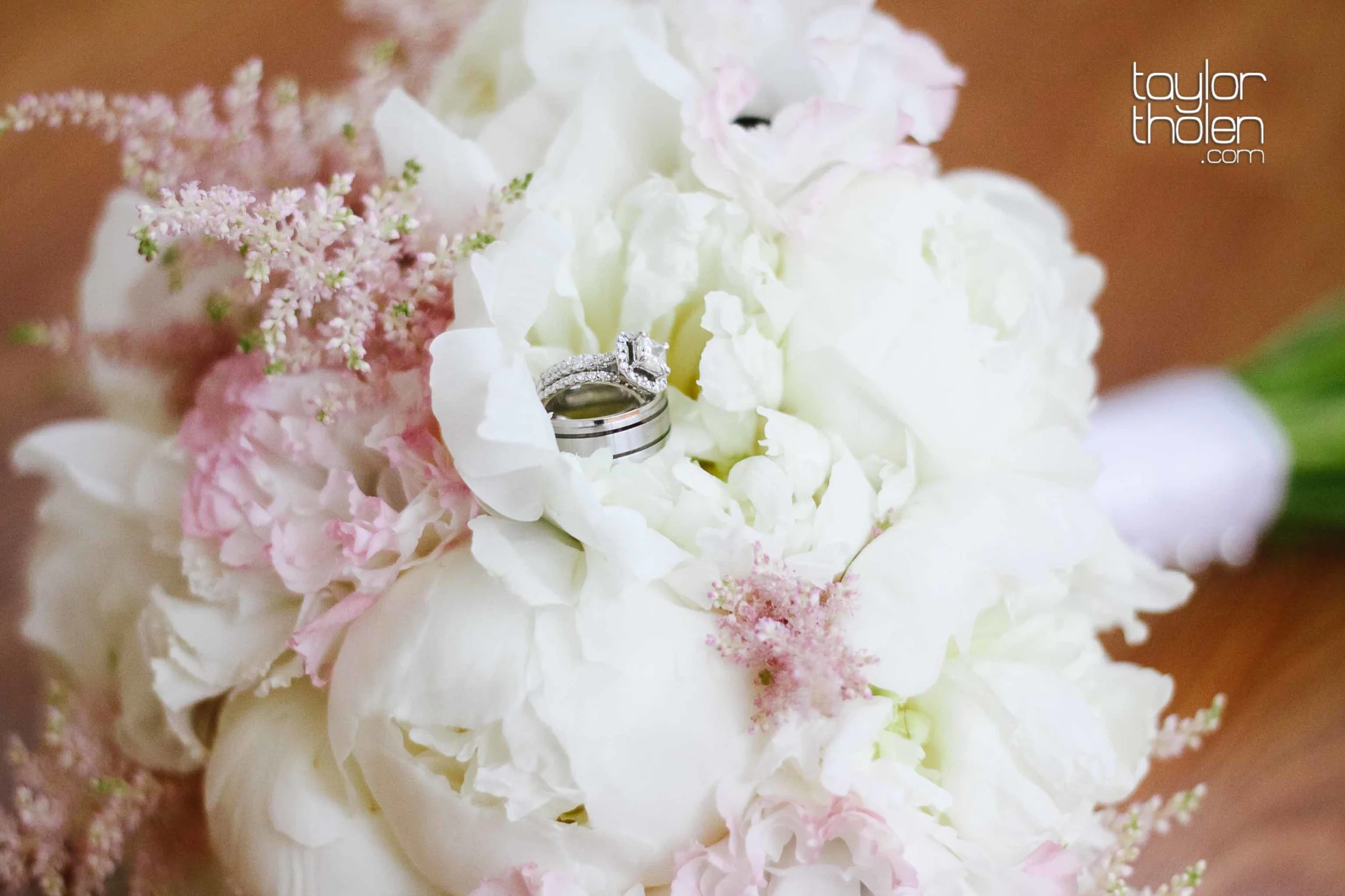 fbGaleWedding_c-0038.jpg