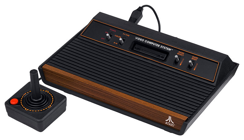800px-Atari-2600-Wood-4Sw-Set.jpg
