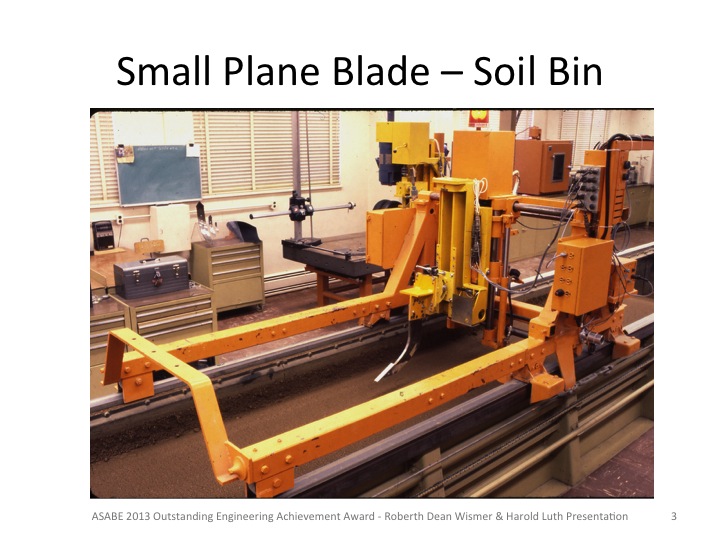 Slide03.jpg