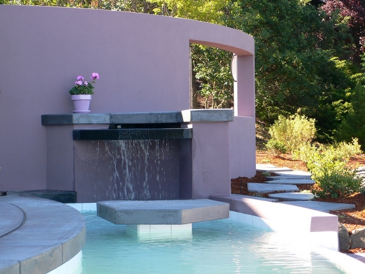 scwartz water feature 2.jpg