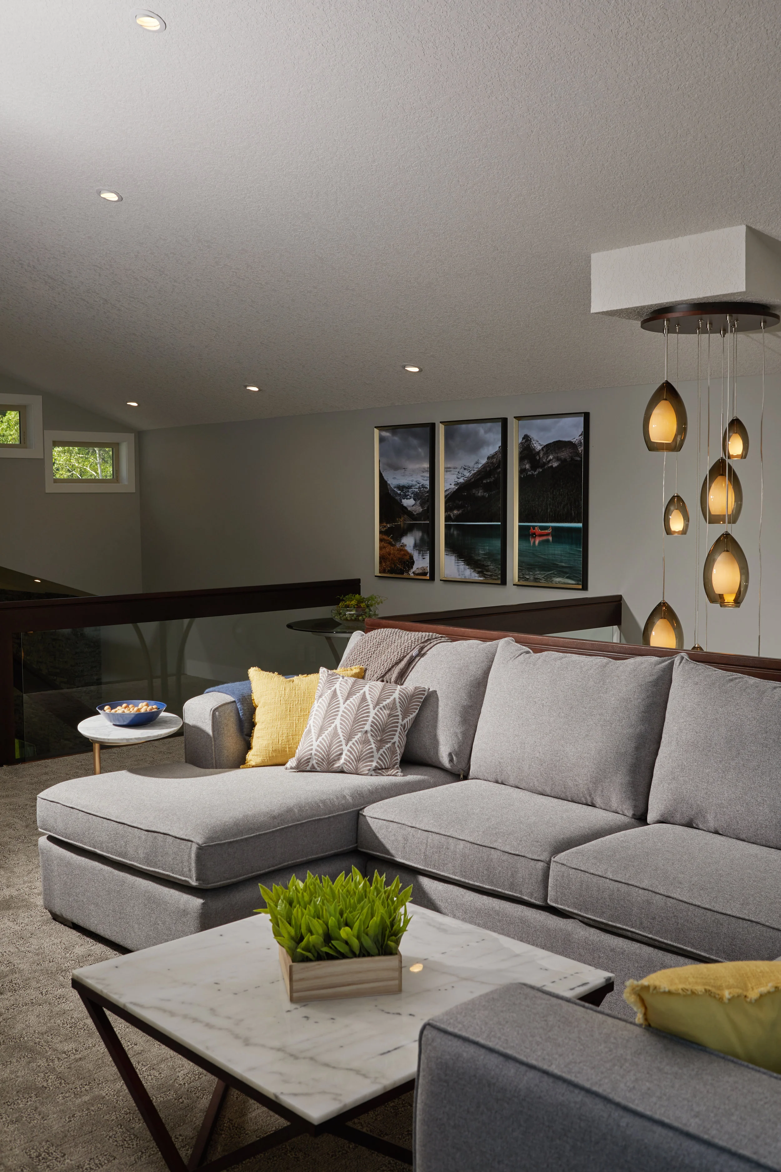 DistinctiveHomes3sisters10684.jpg