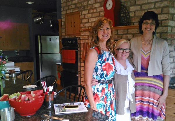 north_oaks_pam_joel_remax.jpg