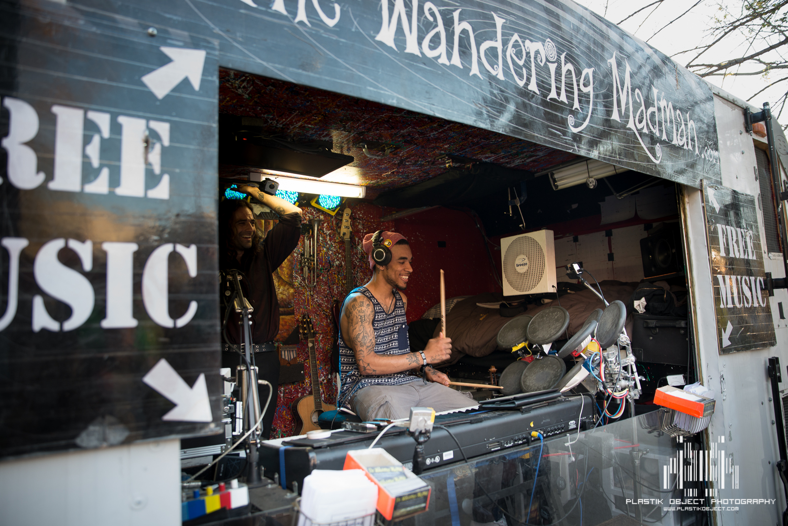 Mobile food, er, music truck.