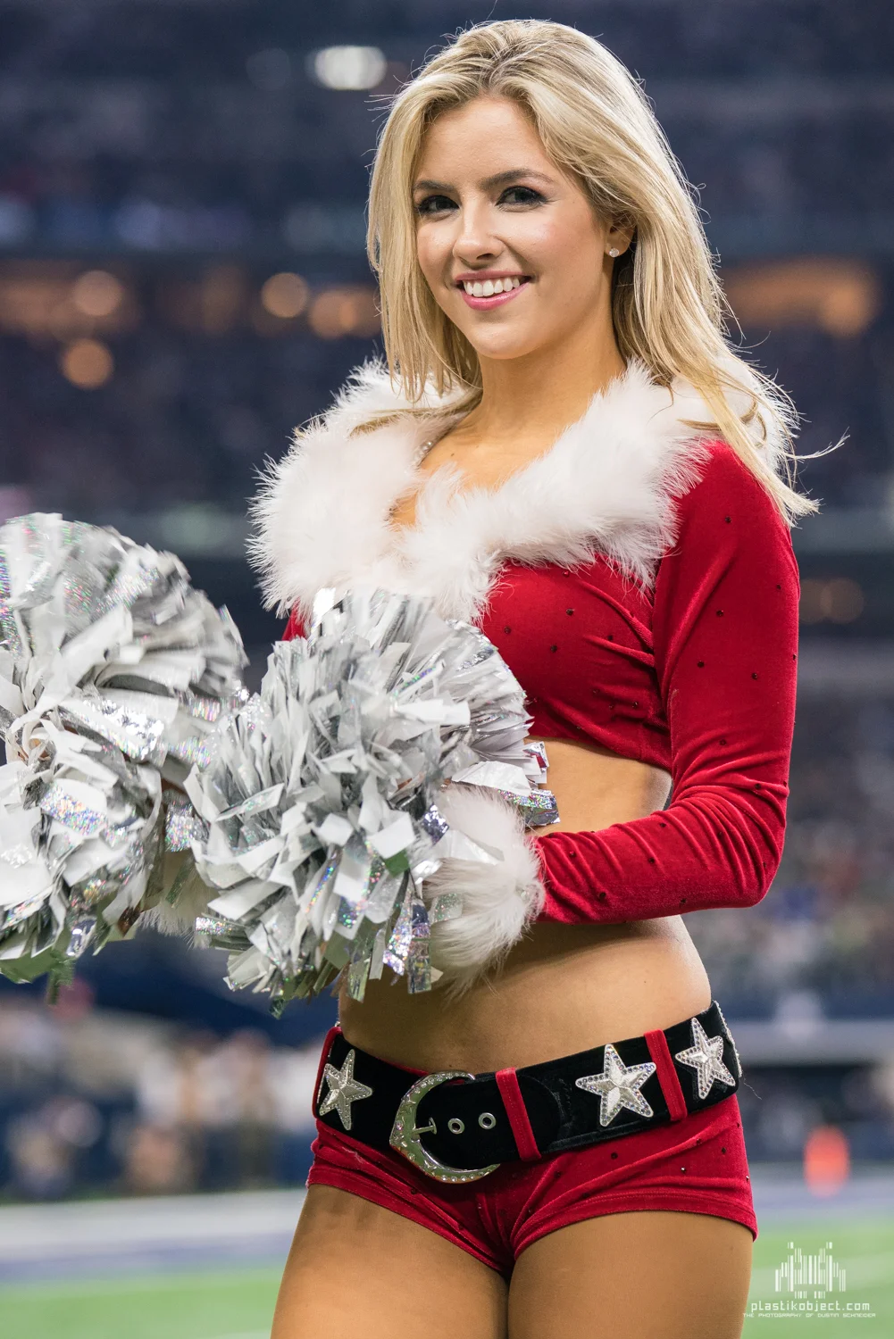 20171224_DalvsSea_cheer_Tara-6.jpg