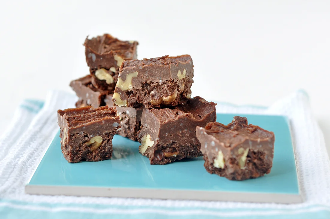Chocolate Walnut Fridge Fudge