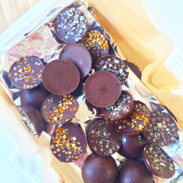 ... then I made some mini versions with both hemp and bee pollen. Pretty sprinkles!