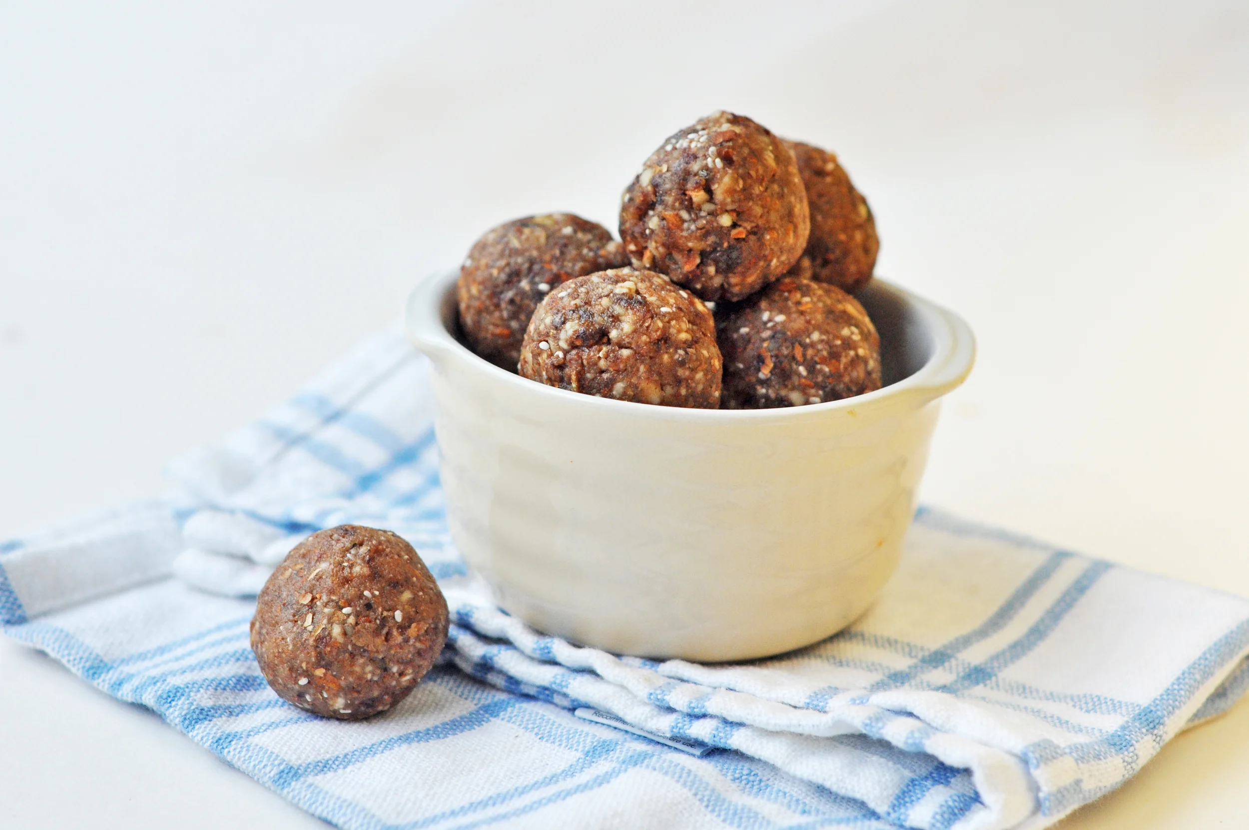 Energy Balls with RealFoodSource Organic Energy Blend!