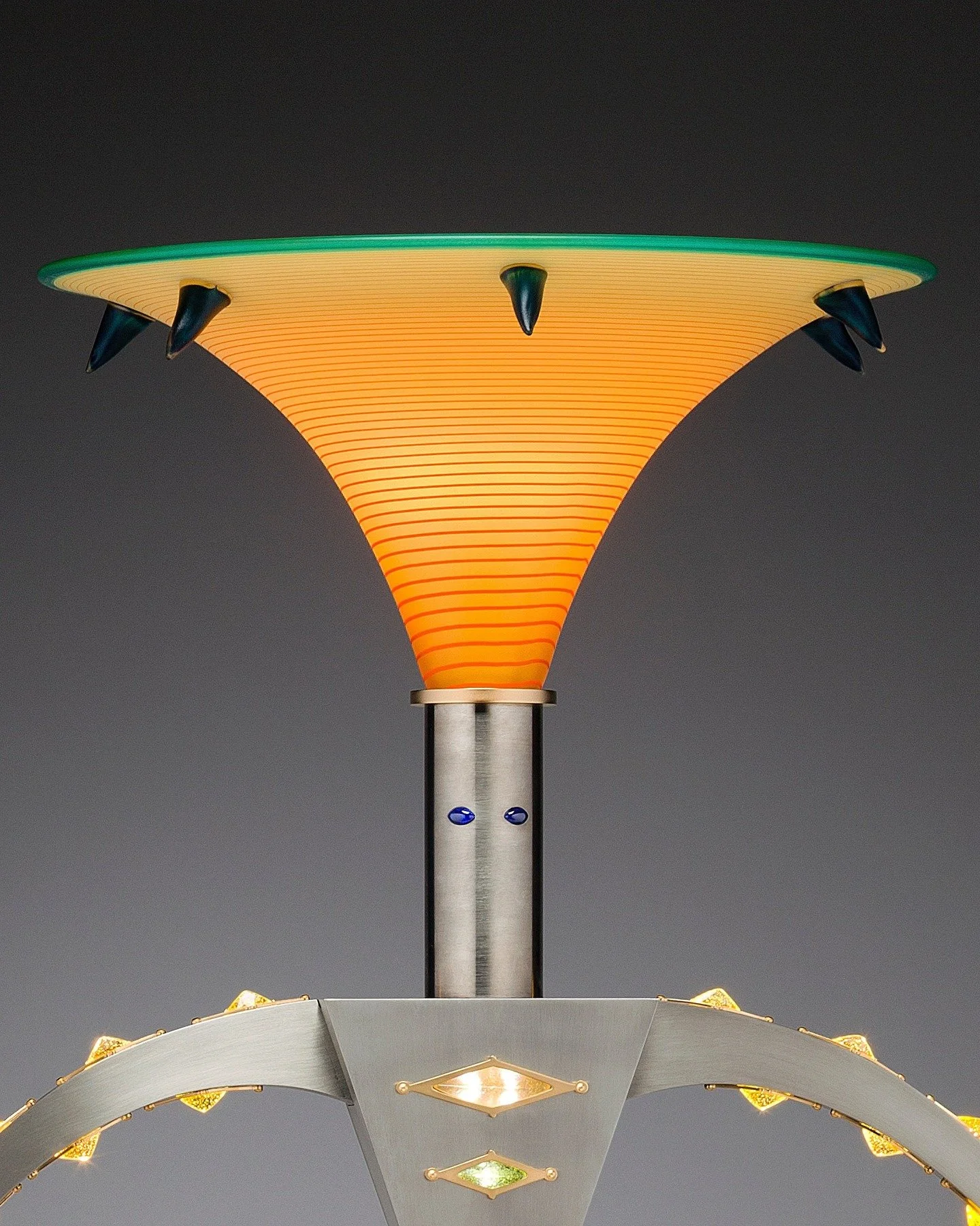 Suit of Light, 2011 @fwmoa  
Fort Wayne Museum of American Art permanent collection, Fort Wayne, IN

photo by @truslowphoto

#fortwaynemuseumofart #permanentcollection #lightingdesign #blownglass #gold