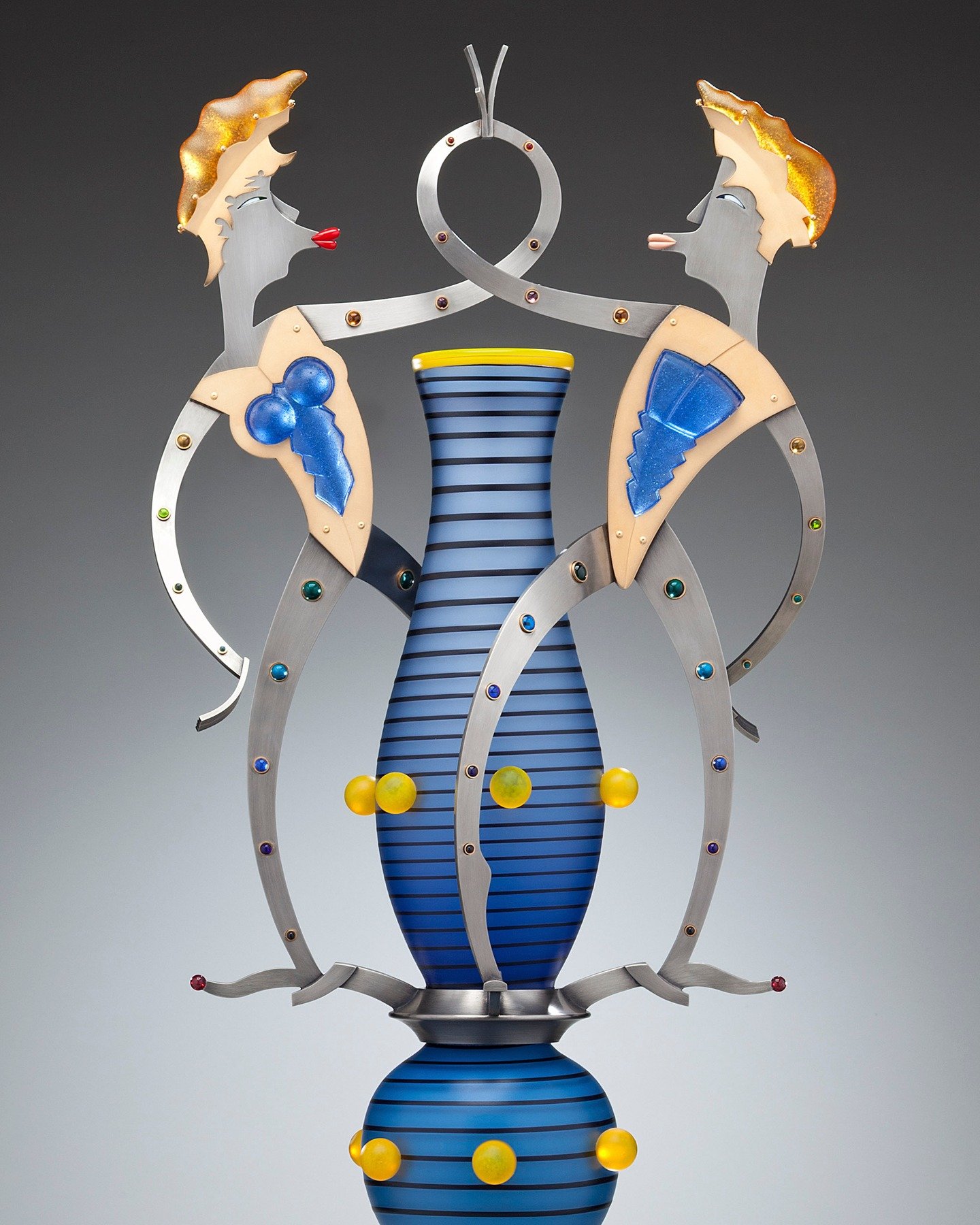 Smoochers, 2010 @danafarber  

Dana-Farber Cancer Institute permanent collection, Boston MA

photo by @truslowphoto

#danafarber #boston #contemporaryart #blownglass #gold