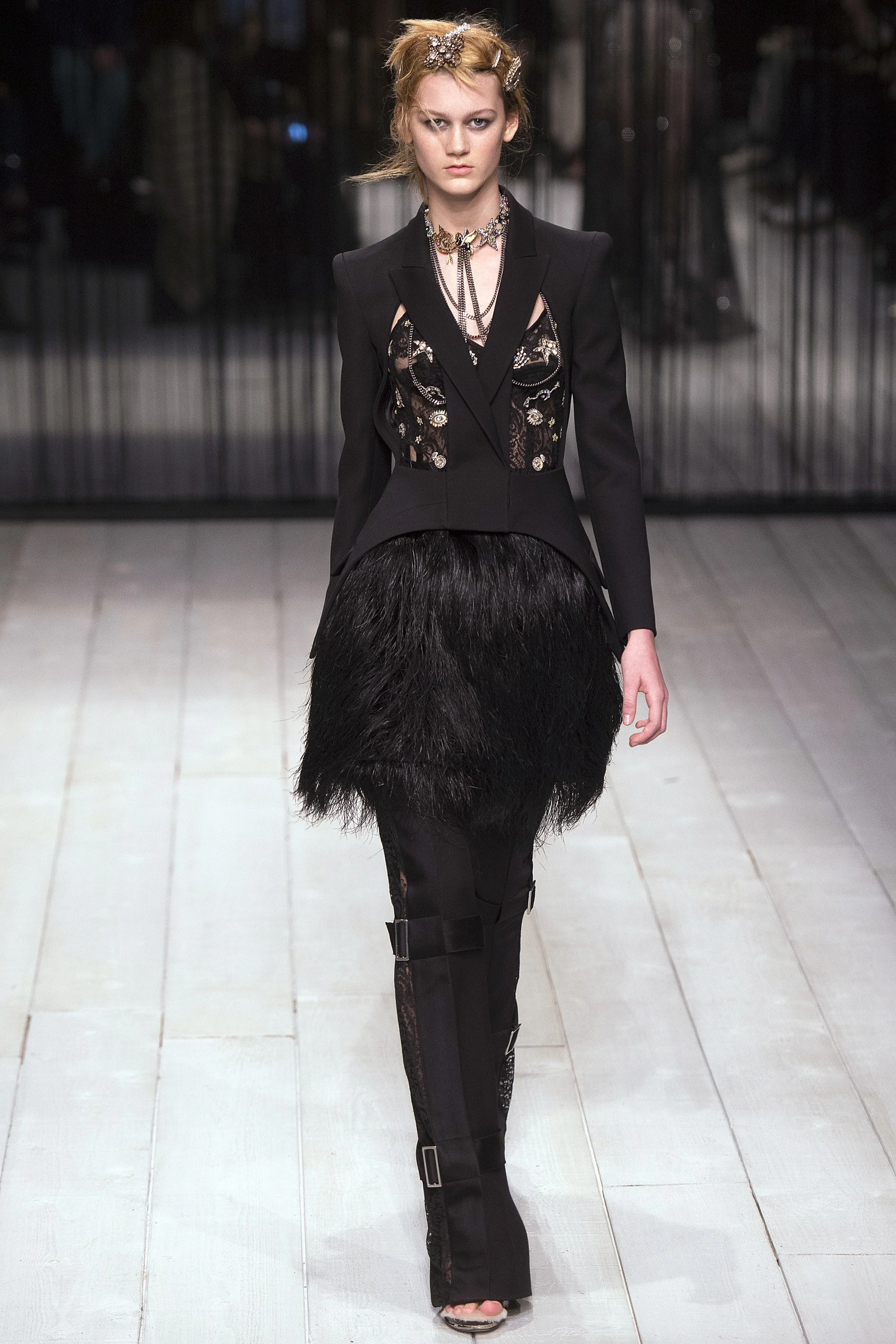 Look 31