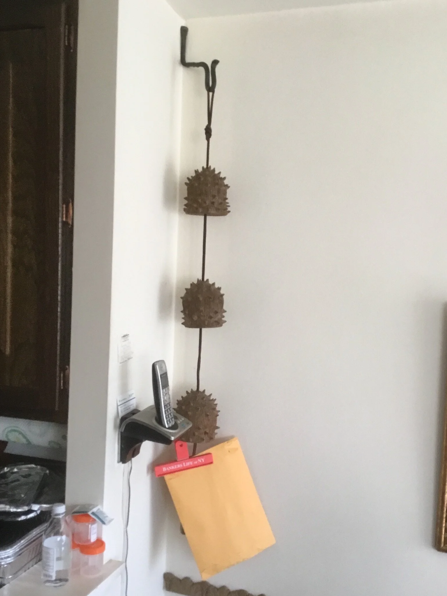 Spiky ceramic mobile