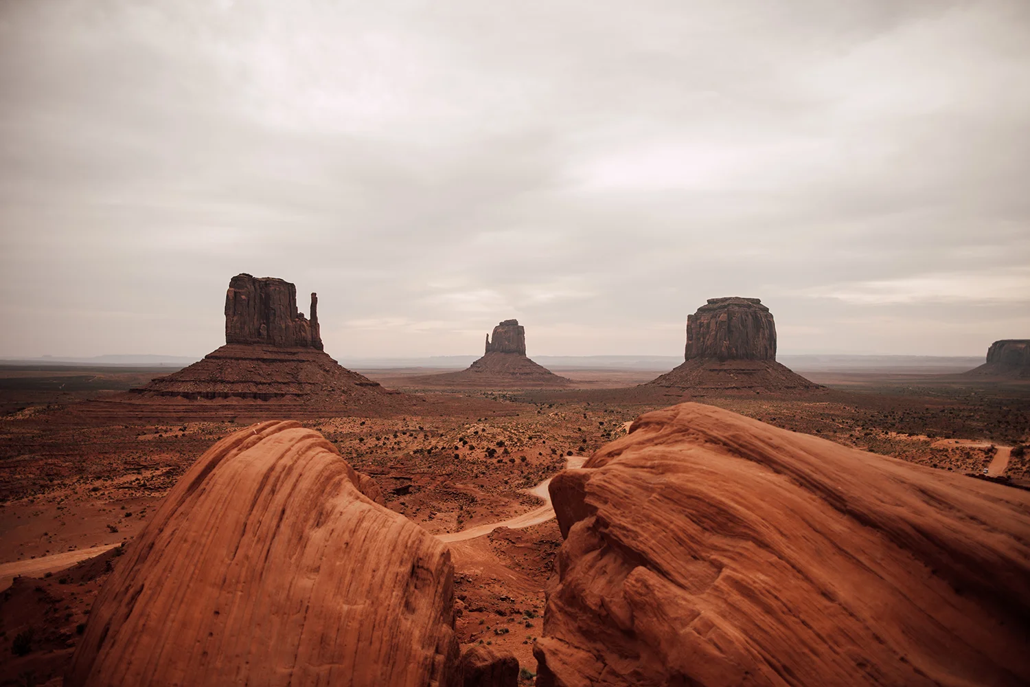 monumentvalley-1.jpg