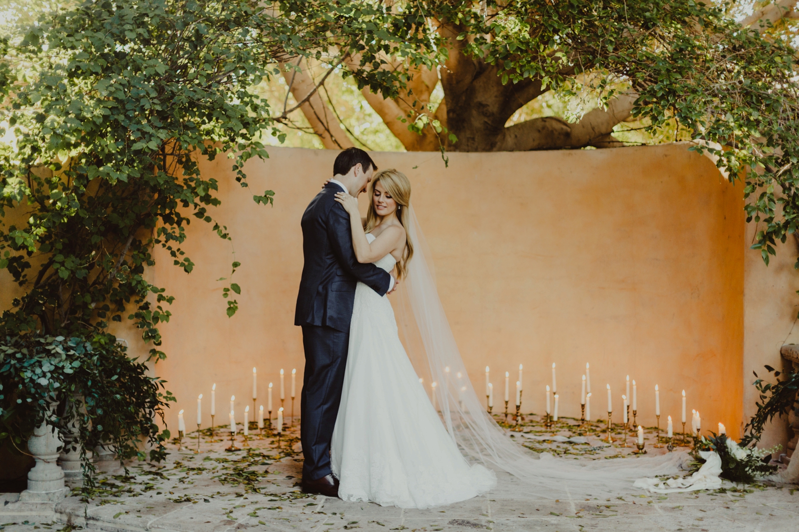 PaulSimonPhotography-Ashley+Robert-RoyalPalmsWedding_0019.jpg