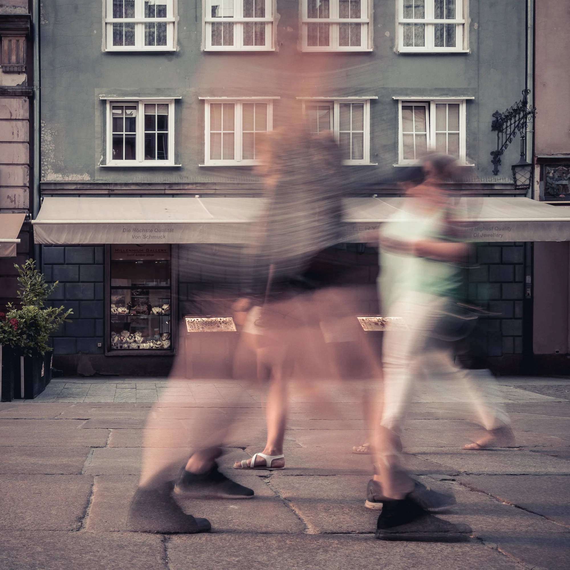busy streets of gdansk