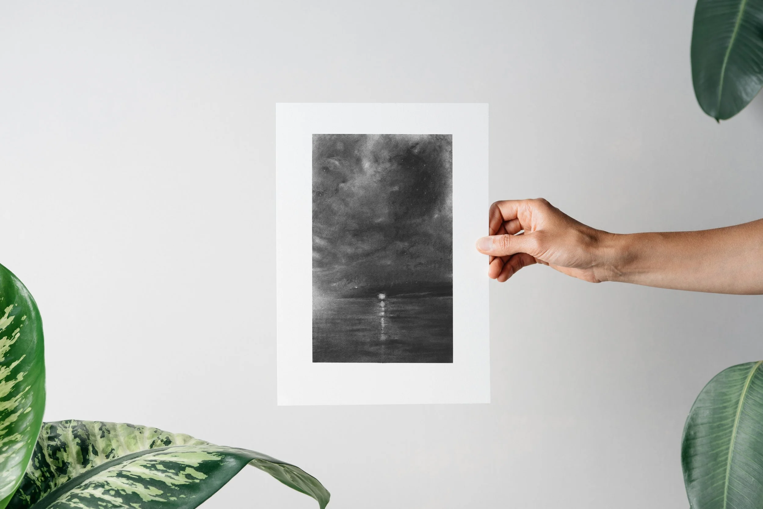 ©nicoleheidaripour_light_on_sea.jpg