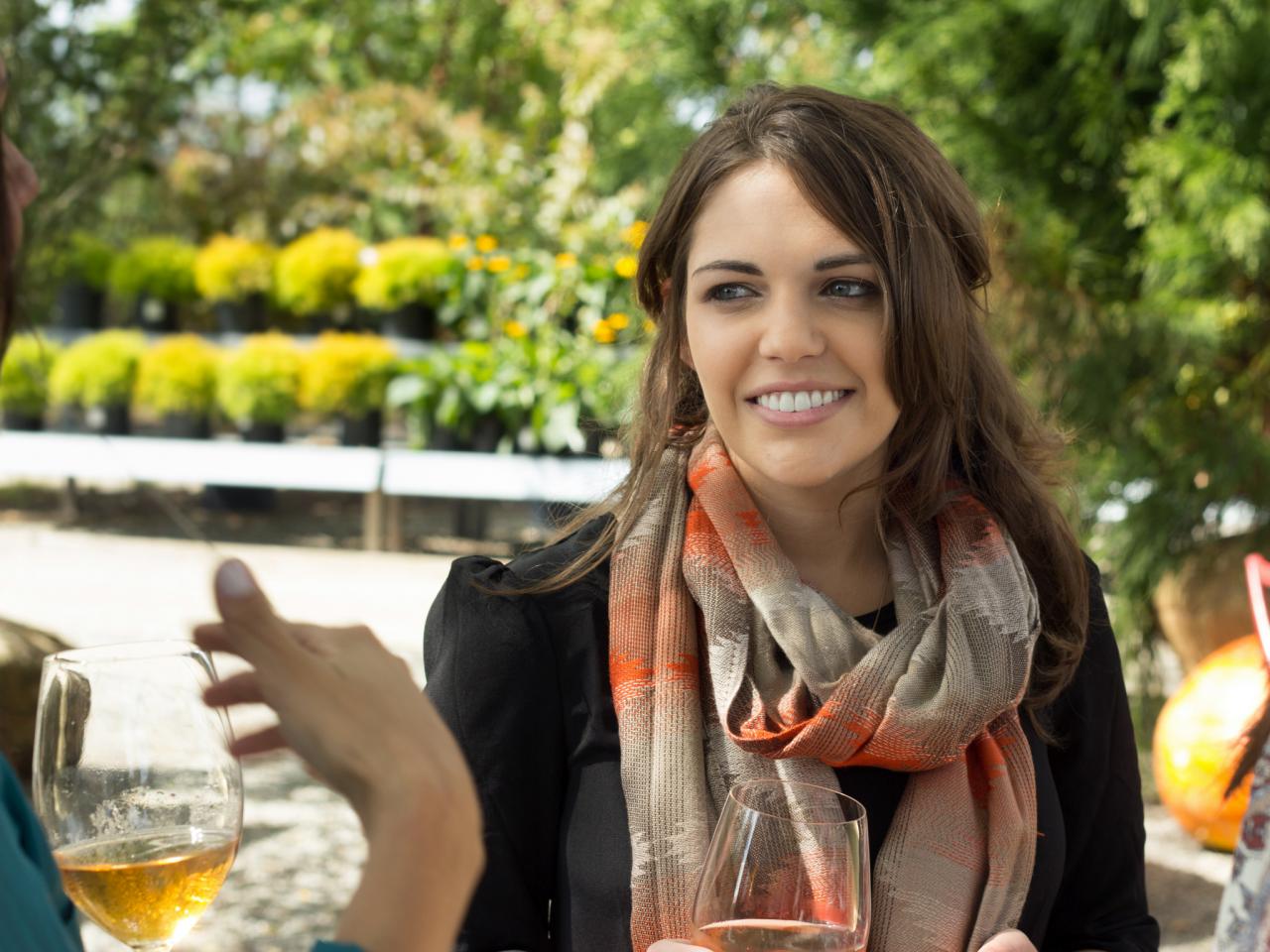 original_Jeanine-Hays-Leon-Belt-photos-Thanksgiving-brunch-guests_s4x3.jpg.rend.hgtvcom.1280.960.jpeg