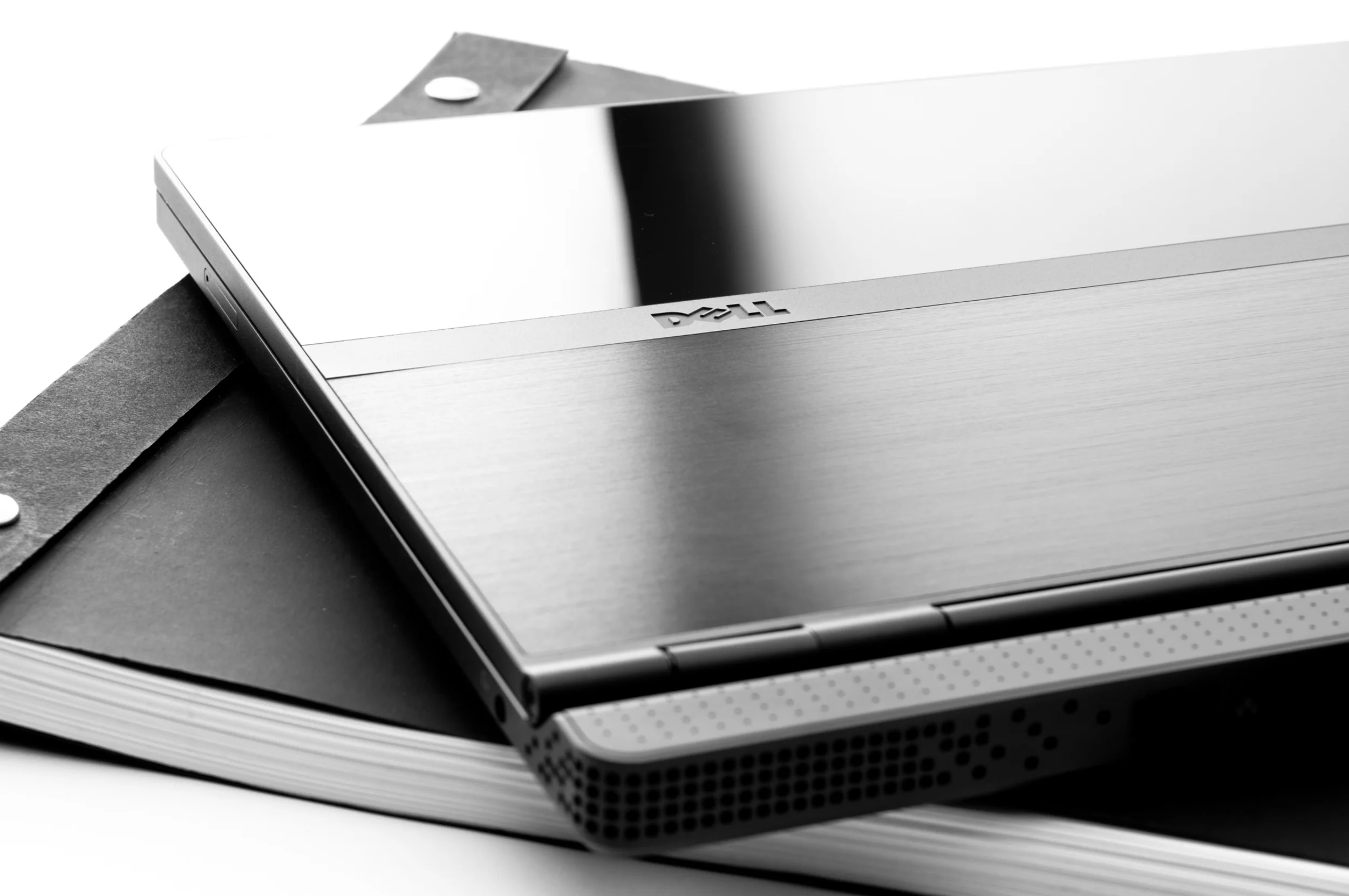 20110403-Dell Adamo.jpg
