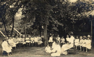 Church School 1921_1.jpg