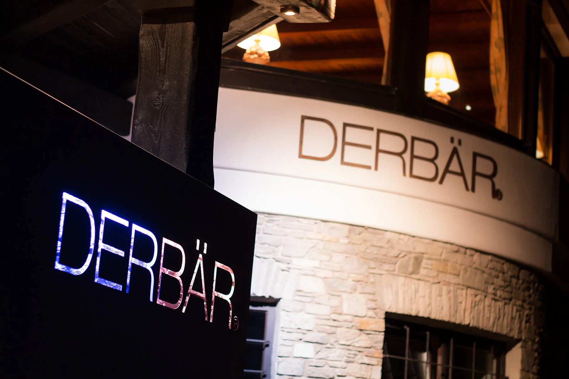 36. DerBar.jpg