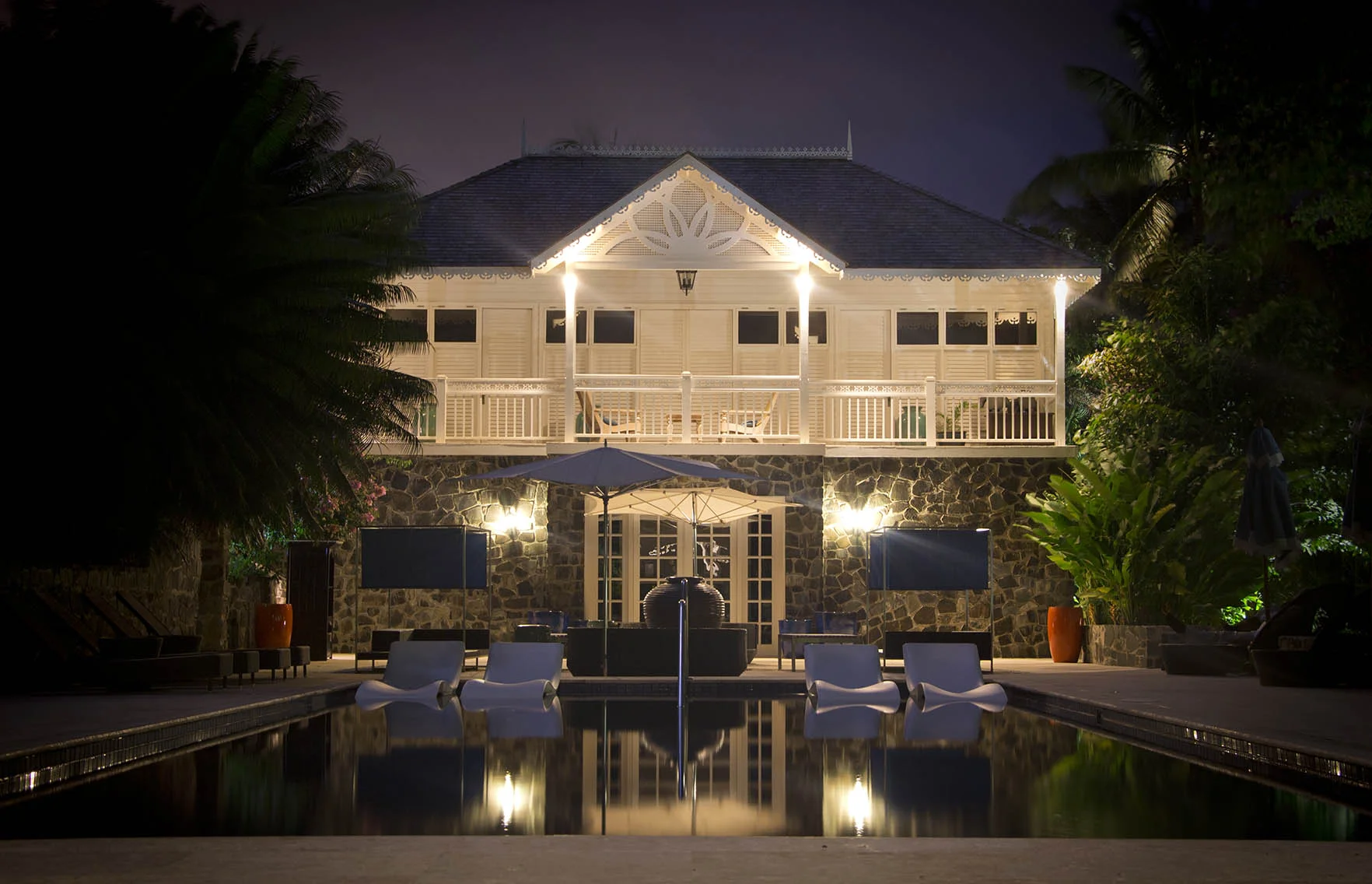 Rendevous Spa Pool.jpg
