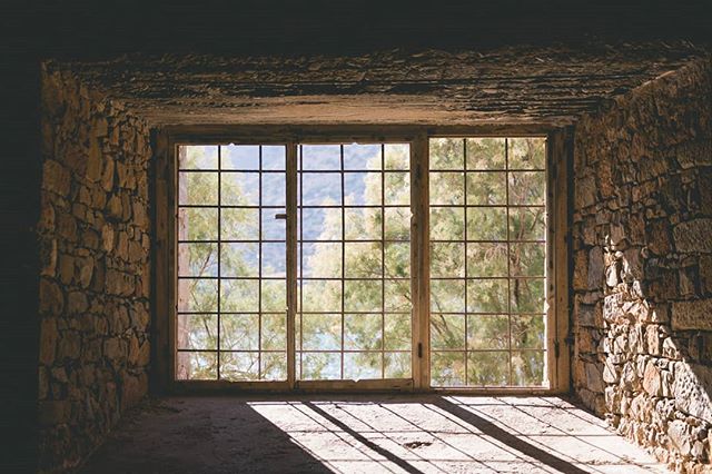 A window on the world. 
__________
#window #greece #spinalonga #travelphotography #travel #photography #light @natgeotravel #elounda