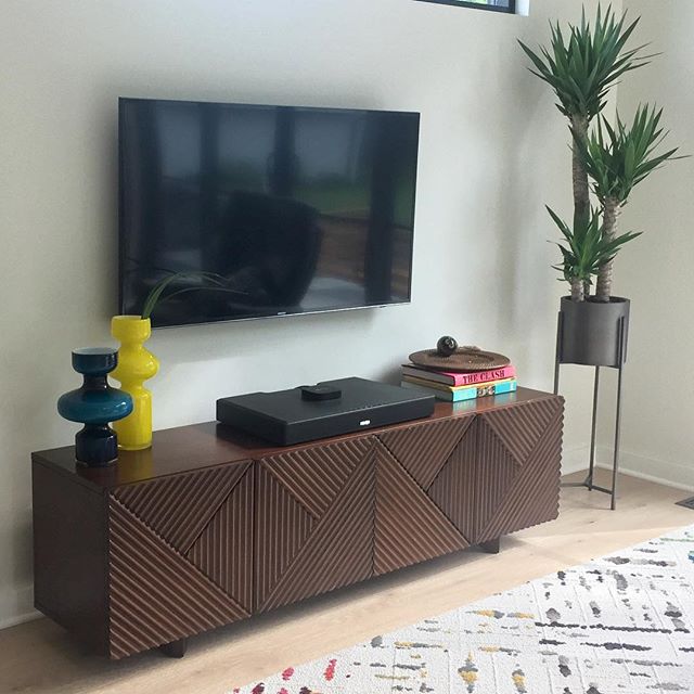 West Elm console and vases, don't tend to do much from same place but they just really like one another  #westelm #mediaconsole #interiordesign