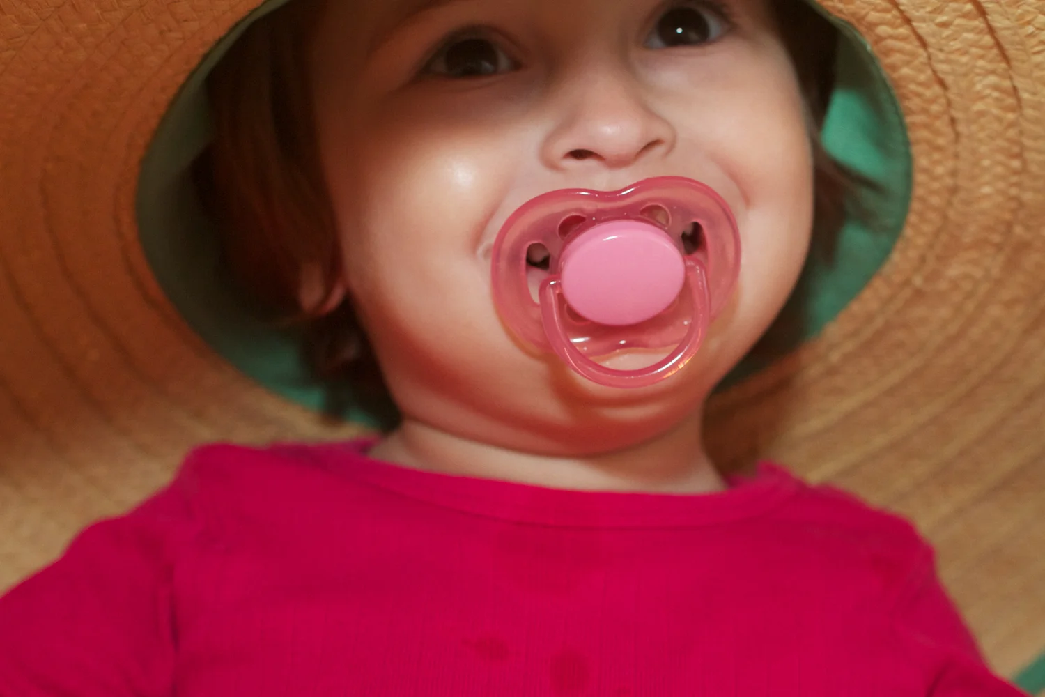 Anna gal tos med hat 2012_06_04 3.jpg