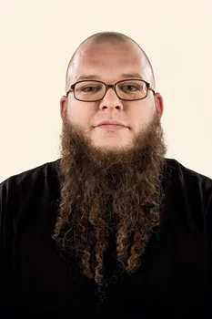 This is something I have long suspected but now it is official; Portland is America's beardiest city. The latest Portland Monthly has a beard expose including some truly enormous examples of facially hirsute men.
Neil you would be a child amongst men with your beard in this city.
Portland Monthly