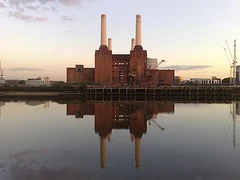 Cycling home last night I was passing Battersea Powerstation at sunset and snapped this photo with my Nokia N95.