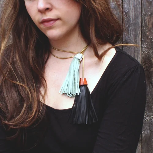 Tassel_Lariat_1_tinted_Hali3.jpg
