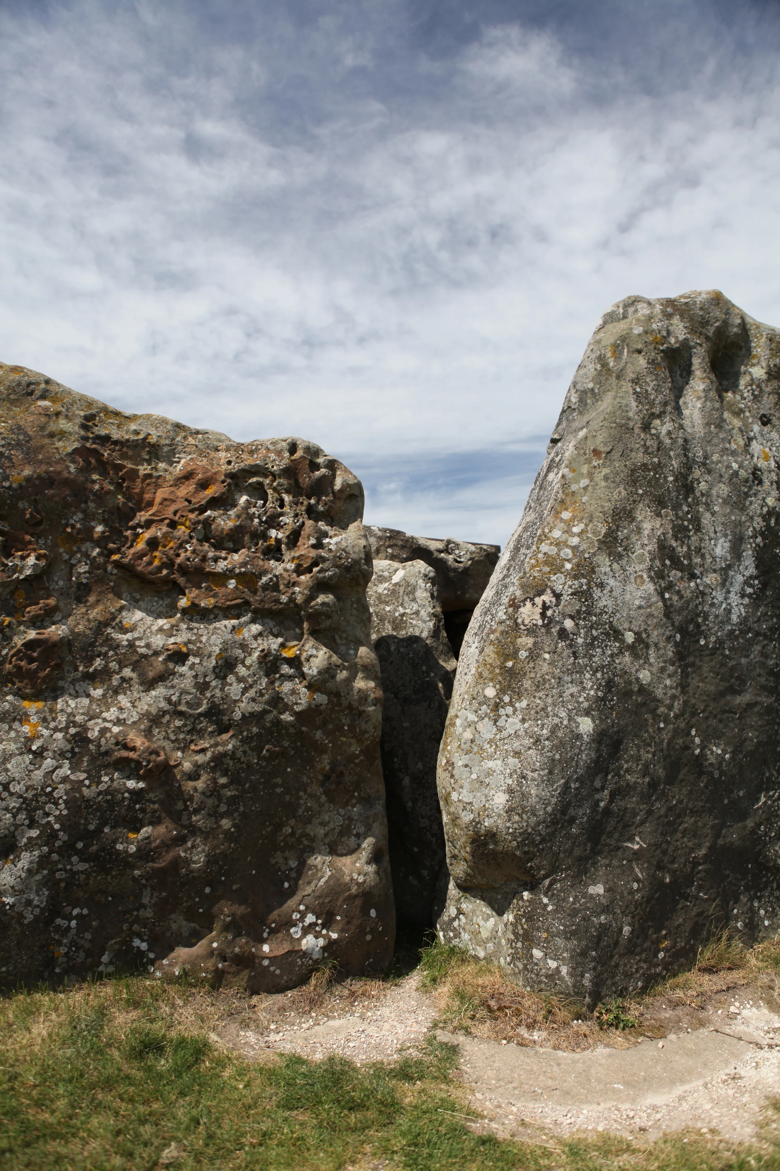 ©Jennifer Bailey 2011 West Kennet Long Barrow, Wiltshire