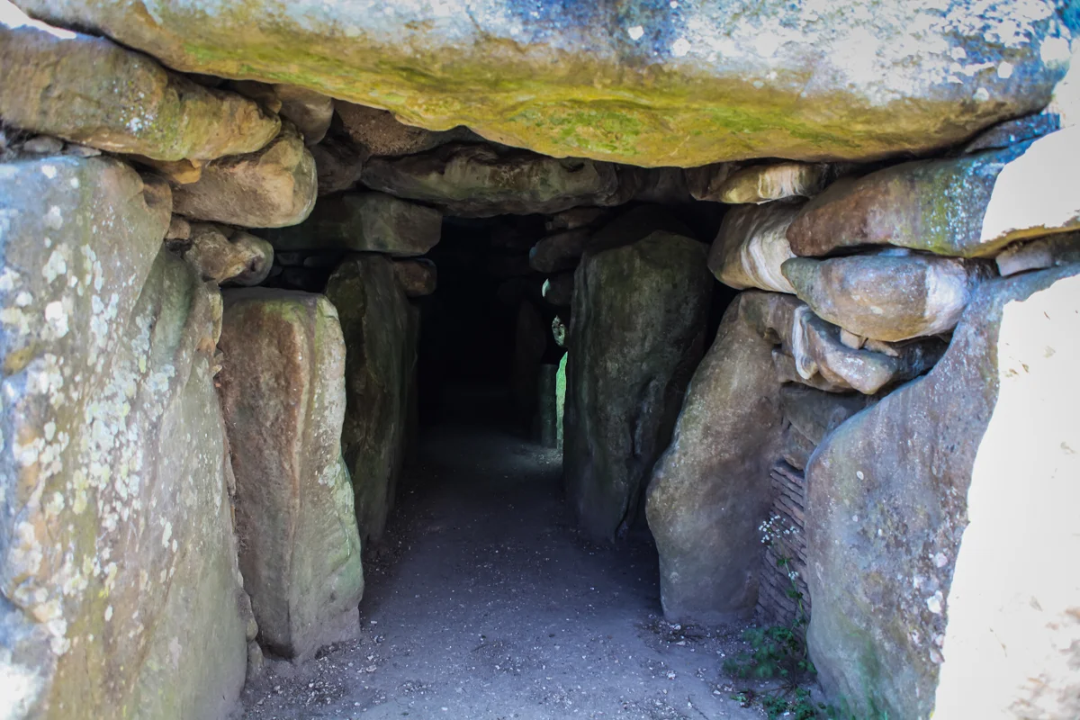 ©Jennifer Bailey 2011 West Kennet Long Barrow, Wiltshire