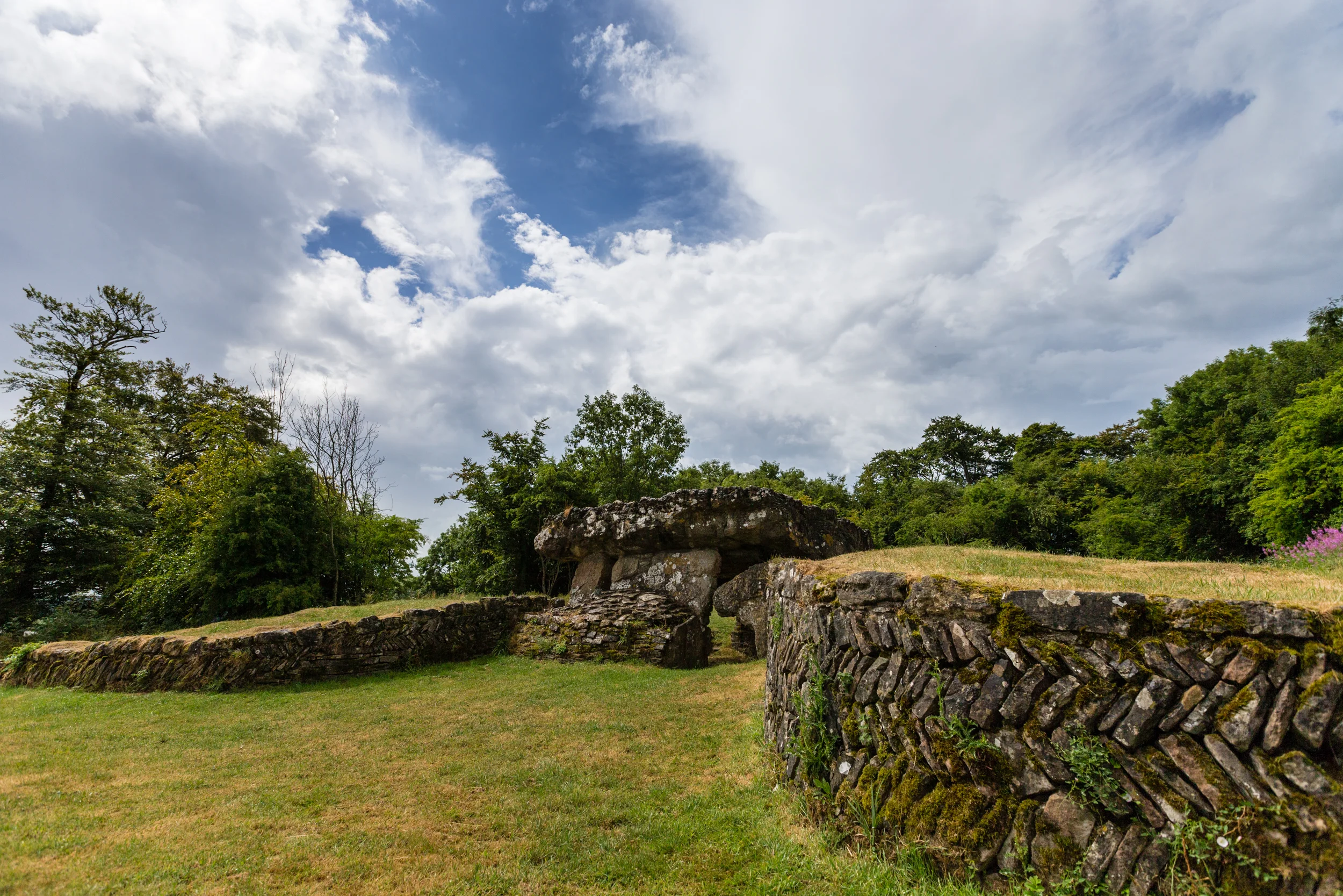 ©Jennifer Bailey 2013 Tinkinswood Burial Chamber, Siambr Gladdu, Wales